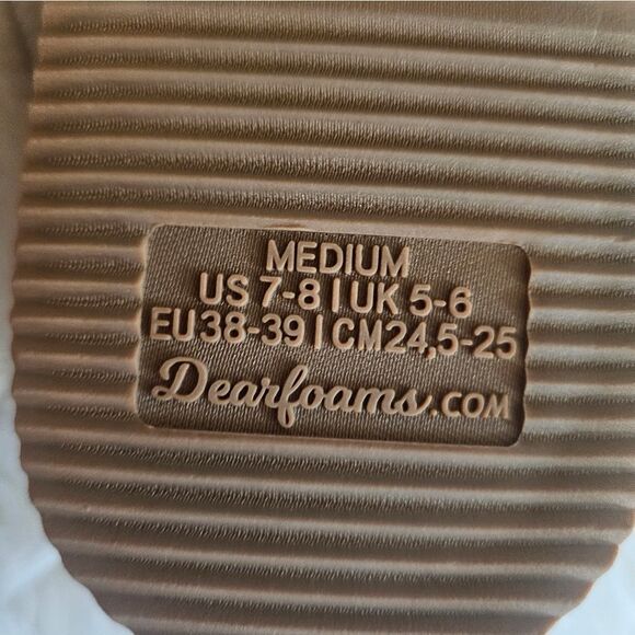 DEARFOAM COMFY SLIPPERS - Picture 2 of 4